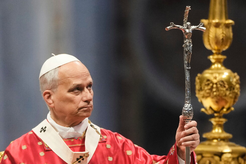 Pope apologizes for Vatican's role in legitimizing slavery