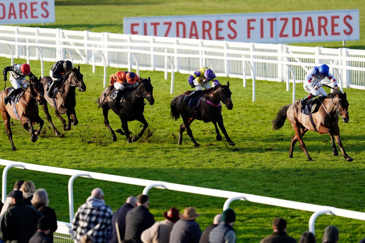 Windsor hosts a seven-race card on Monday evening with Newsboy's best bet of the day running in the 7.17