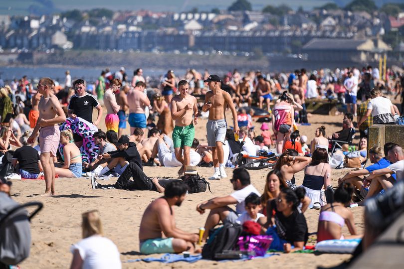 Edinburgh to reach 26C next week as Met Office predicts sunny start to school holidays