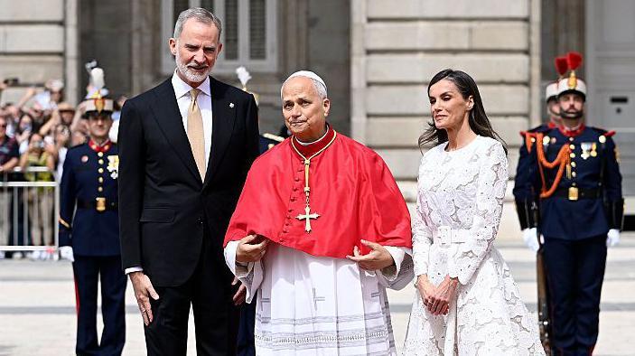 Pope Leo begins Spain visit with praise for government