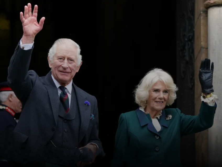 Buckingham Palace under cloud as king snubs UK icon