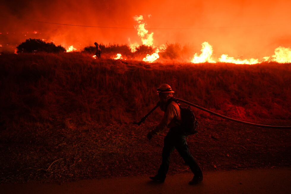 El Nino has formed in the Pacific and could set records, forecasters say