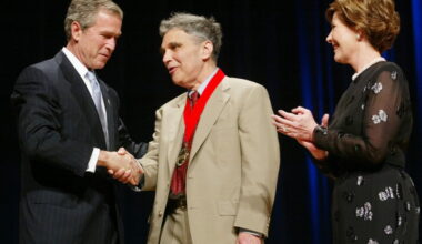 Pulitizer Prize-winning psychiatrist and author Robert Coles dies