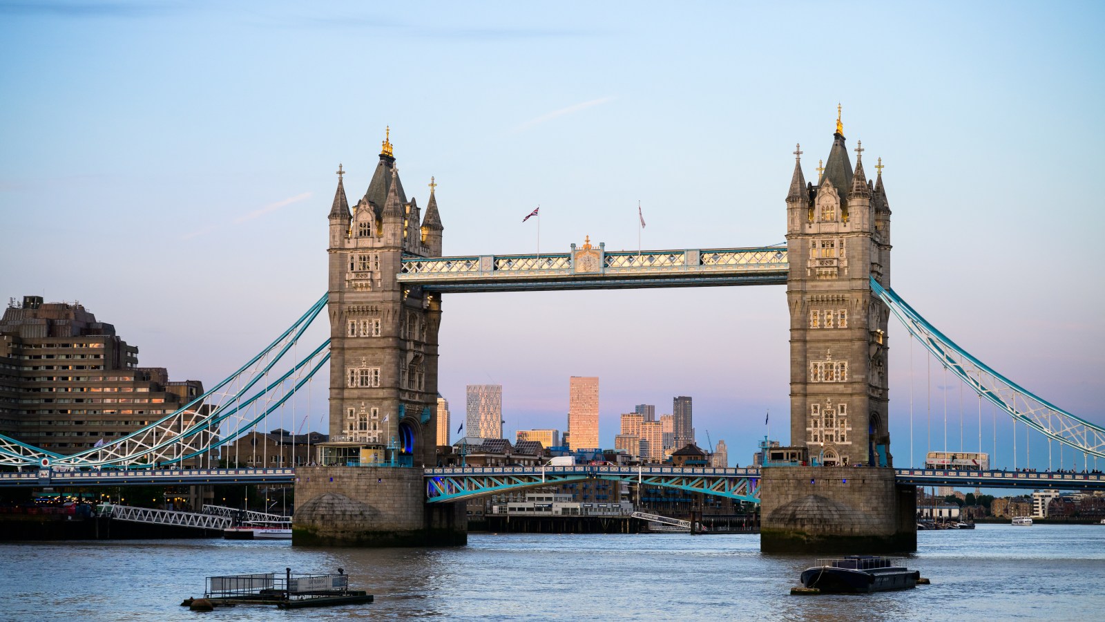 London travel guide: Employee advice for exploring the UK's capital city