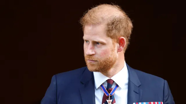 Prince Harry Makes Touching Visit to Children’s Hospital in Birmingham