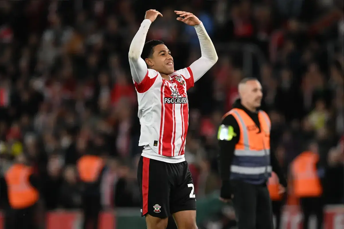 Leeds United bid £23m plus add-ons for Shea Charles