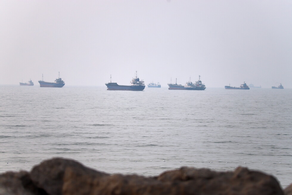 US launches new airstrikes on Iran after Tehran strikes Gulf states