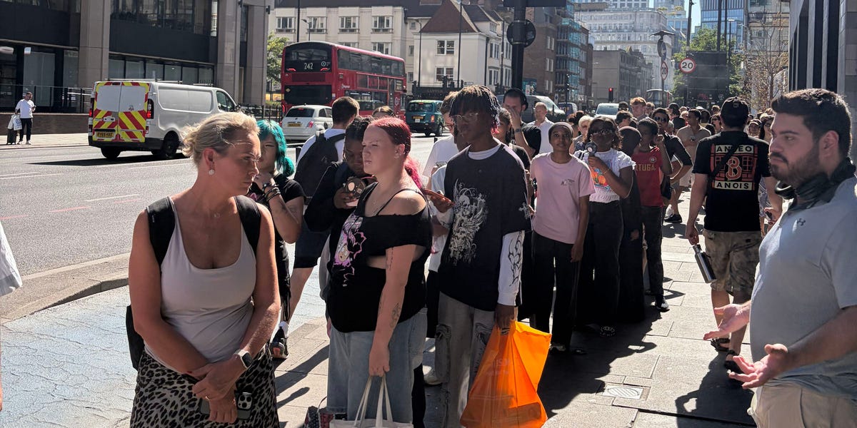 Solar Eclipse Glasses Are the Hottest Accessory in London Today