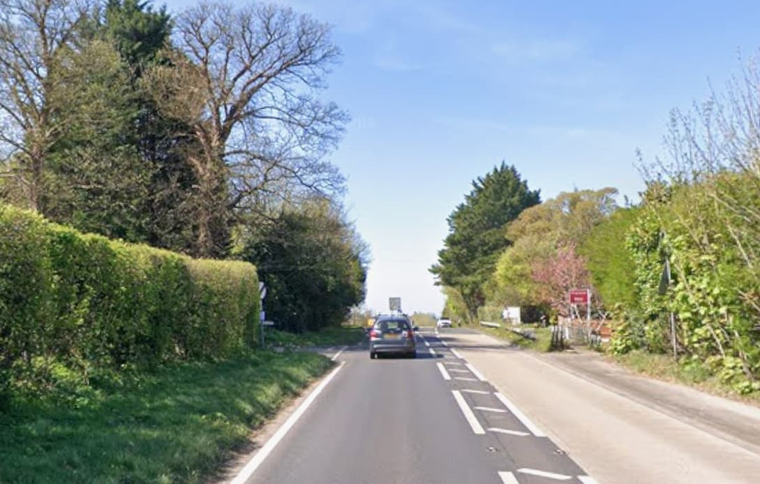 Teenager and man in his 20s dead after horror Surrey crash as three arrested - London Evening Standard