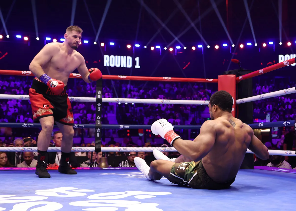 Callum Walsh RESPONDS to Conor McGregor Comparisons: “We’re A Lot Different People”