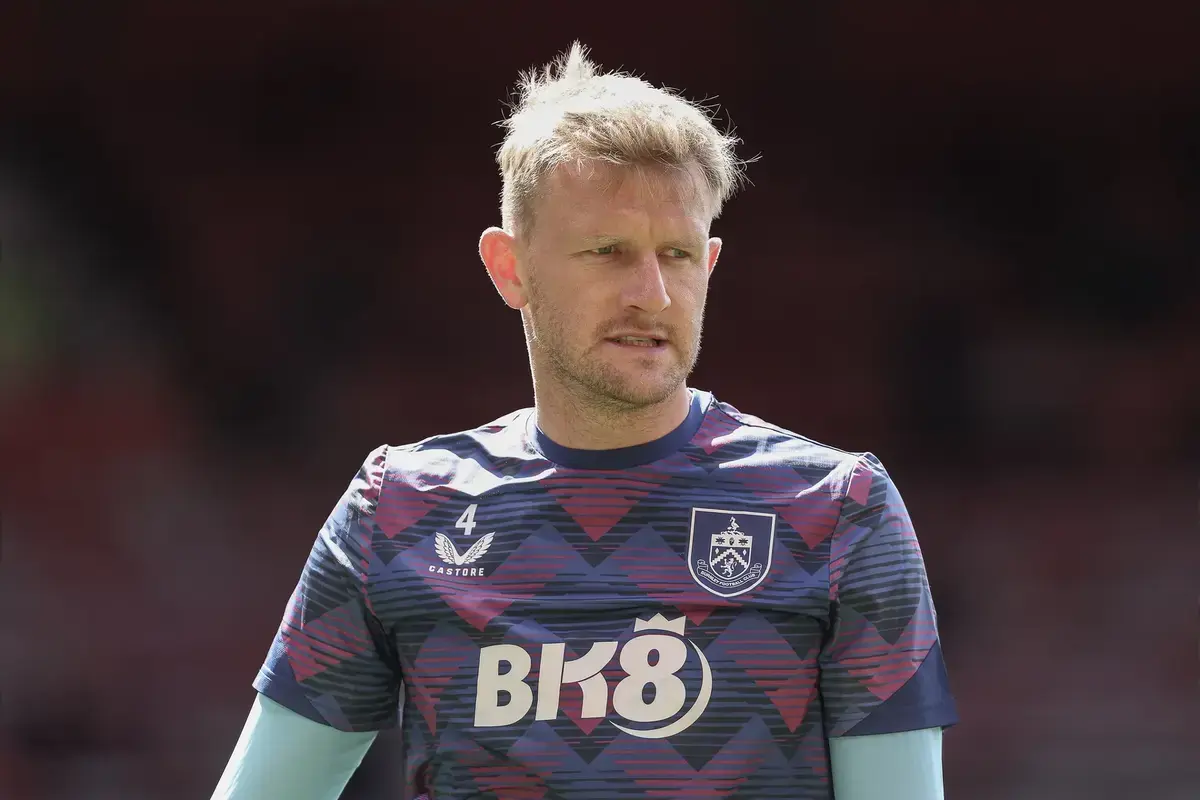 Sheffield United in begin talks over Joe Worrall loan swoop