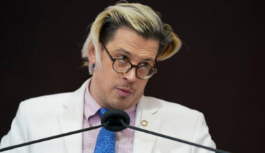 Milo Yiannopoulos was deported to Britain, US says