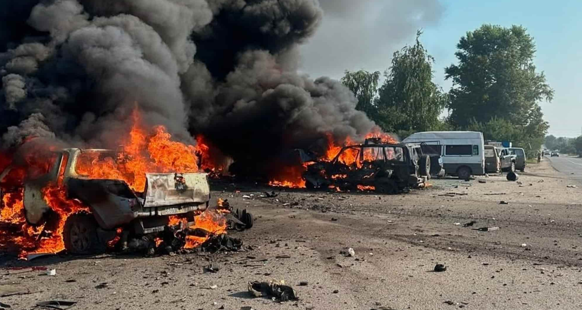 10 killed, 8 injured in Russian missile strike on Ukrainian town
