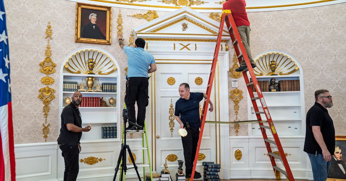 A replica Oval Office near the White House just got a new Trump makeover. Gold flourishes abound :: WRAL.com