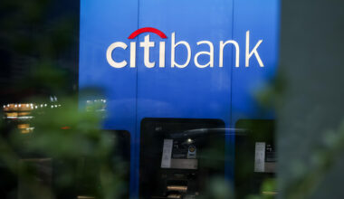 U.S. raises Mastercard, Citigroup China market access in talks: Official