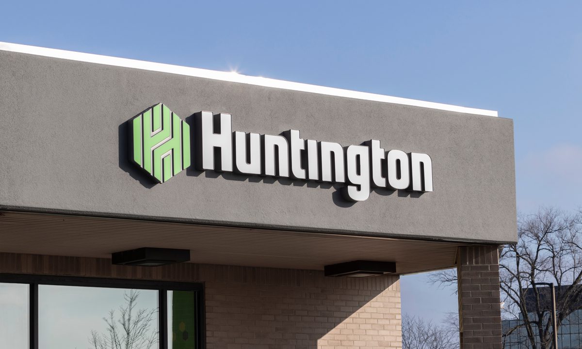 Google Helps Huntington Bank Deploy AI-Powered System