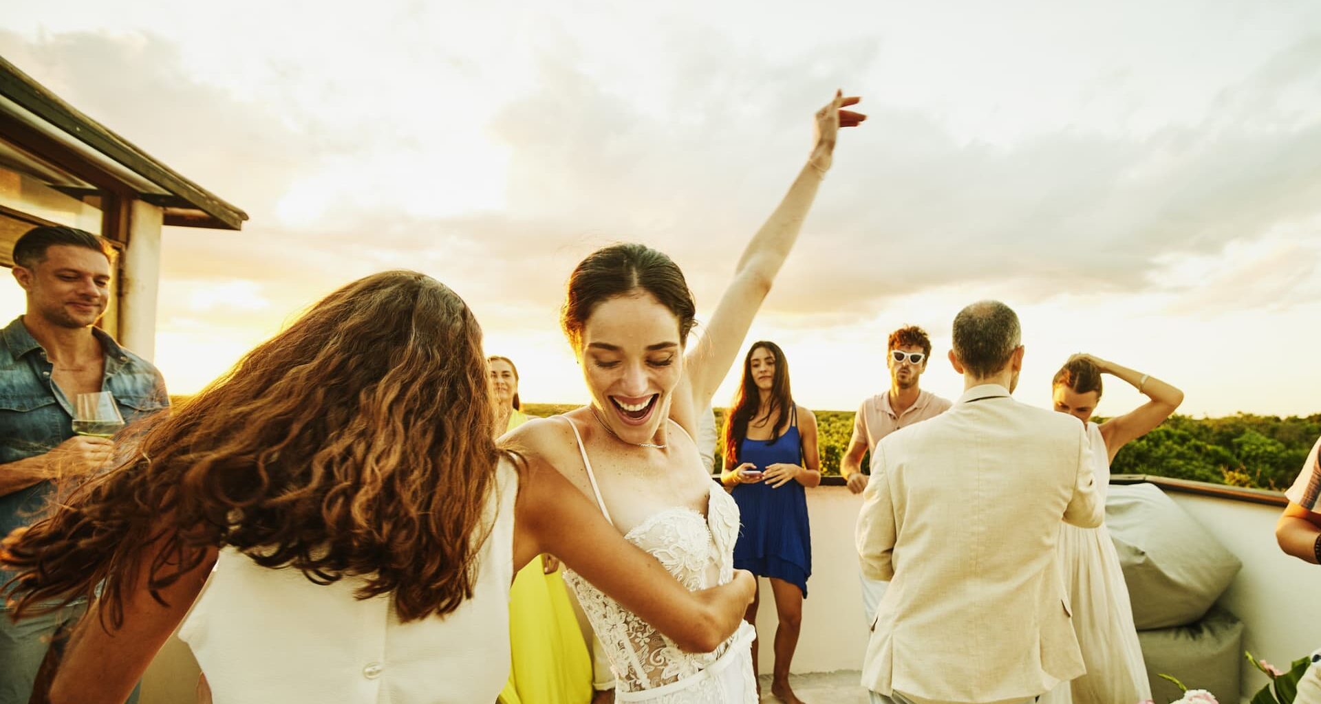3 in 4 couples overspend on their weddings—how to stay on budget