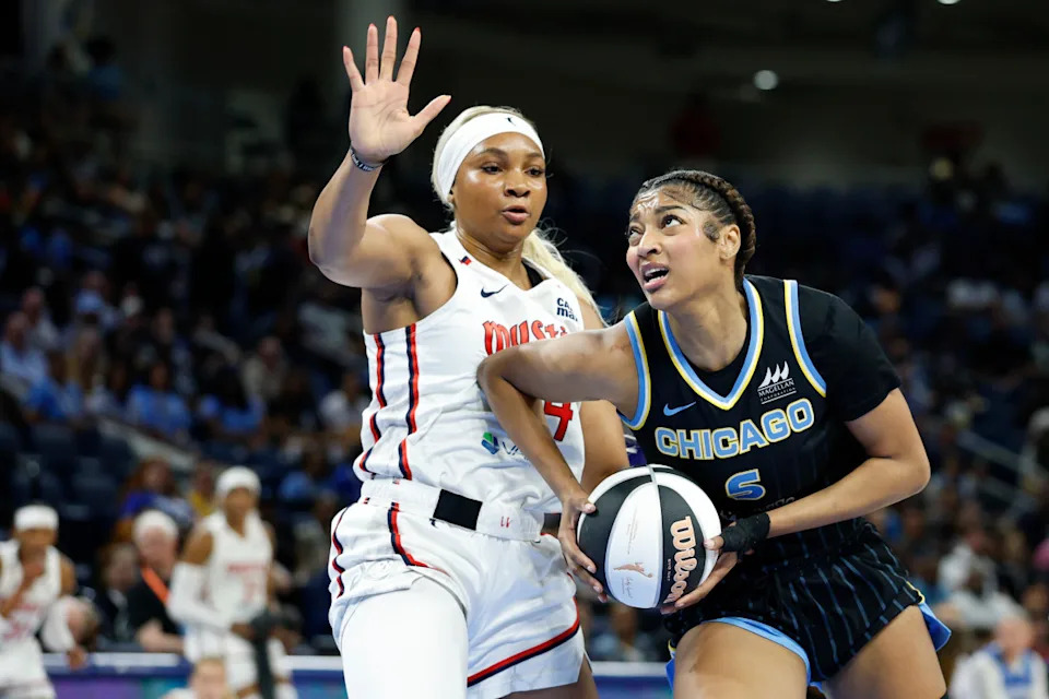 Chicago Sky forward Angel Reese (5).Kamil Krzaczynski-Imagn Images