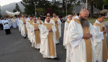 A 3,000-mile pilgrimage makes its way to LA-area burn zones – Pasadena Star News