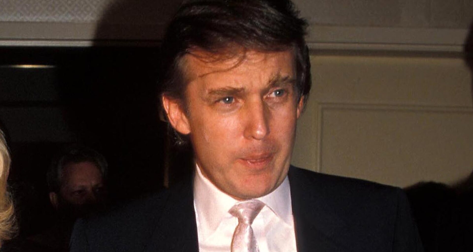 DONALD TRUMP