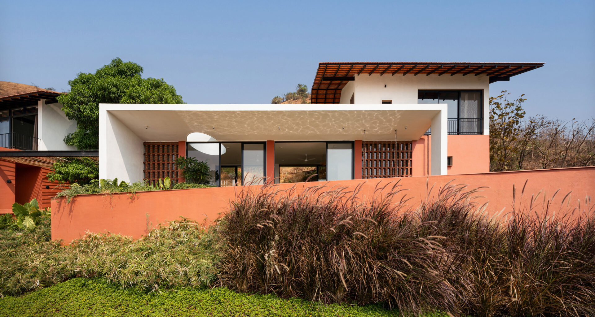 Villa Prakriti / unTAG | ArchDaily