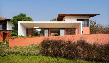 Villa Prakriti / unTAG | ArchDaily
