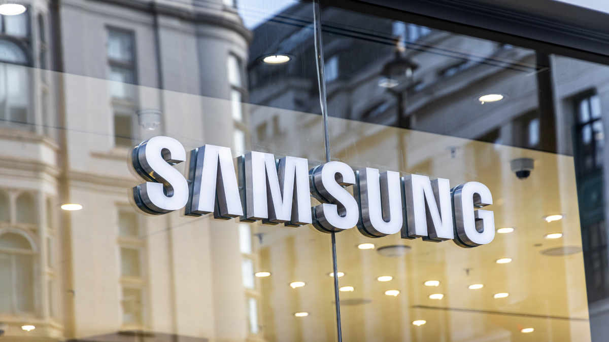 Samsung Is Offering a Few Perks to Those Who Register to Pre-Order Its New Foldables