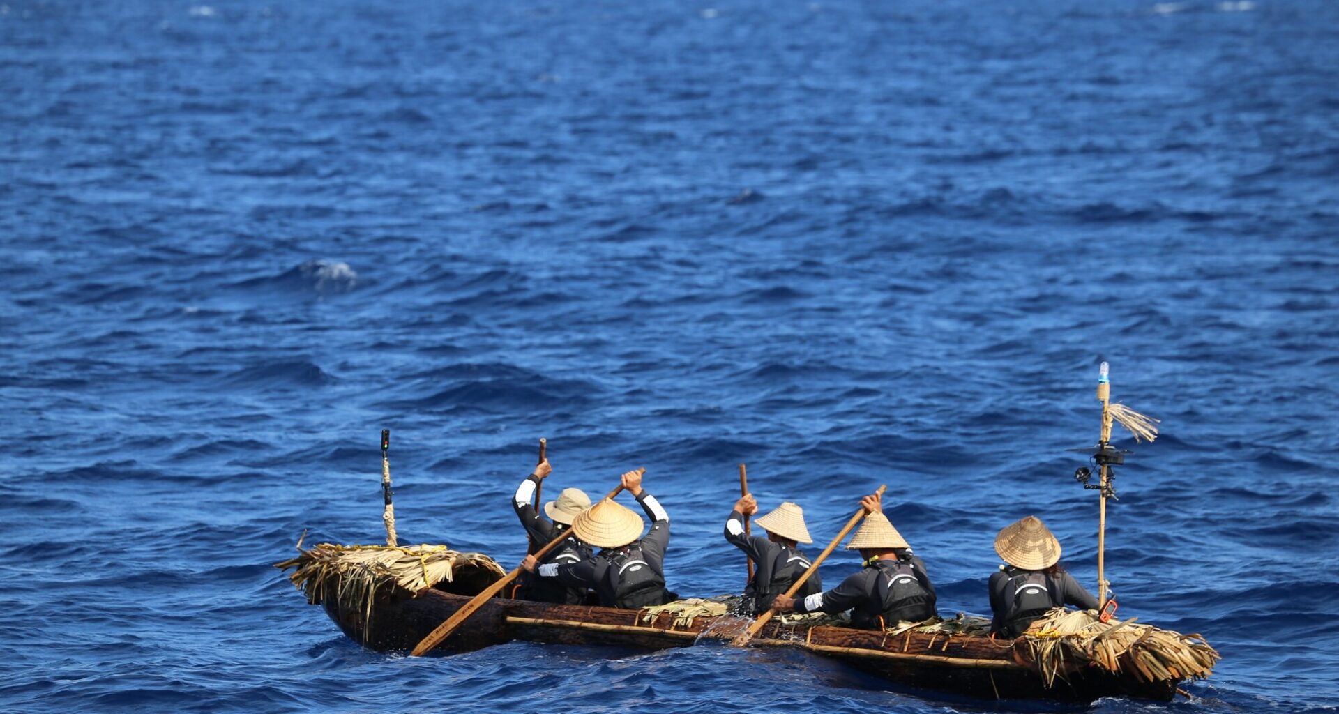 Ancient canoe replica tests Paleolithic migration theory