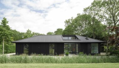 Senior Shelter / i29 architects
