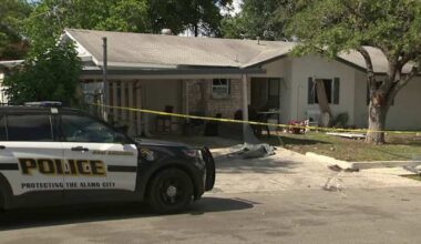 San Antonio police standoff ended after 6 hours at West Side home