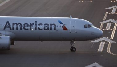 American Airlines flights resume after system outage