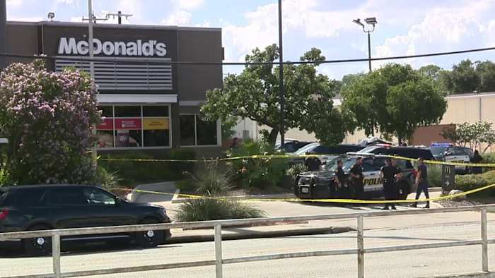 Man found critically injured at McDonald’s on North Side, SAPD says