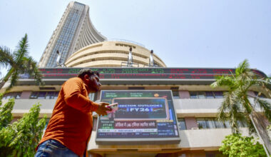 DIIs sustained the market, FIIs are pulling it now | Number Theory