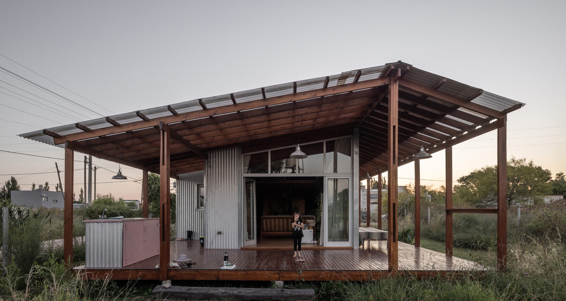 House Ona / Juliana Mondinalli - Franco Palacios Beltran