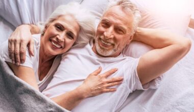 Can You Guess What an Upper-Class Retiree's Monthly Income Looks Like? Here's What the Wealthy Are Actually Living On