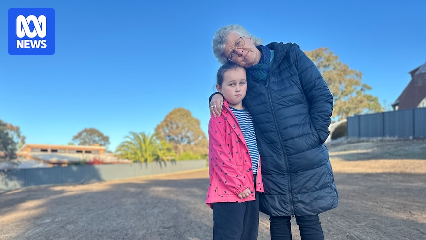 Bendigo residents stunned after council removes Strathdale playground without notice