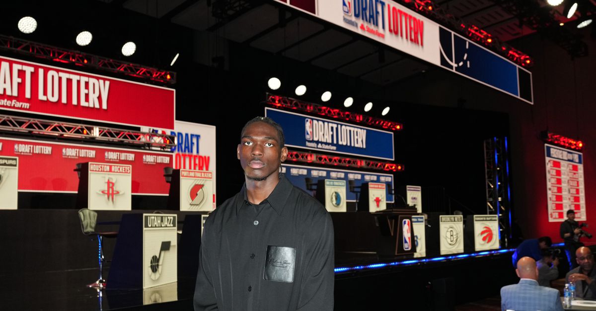Who is the Phoenix Suns’ newest forward Rasheer Fleming?