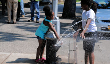 Bronx swelters under dangerous heatwave as DEP warns against illegal hydrant use – Bronx Times