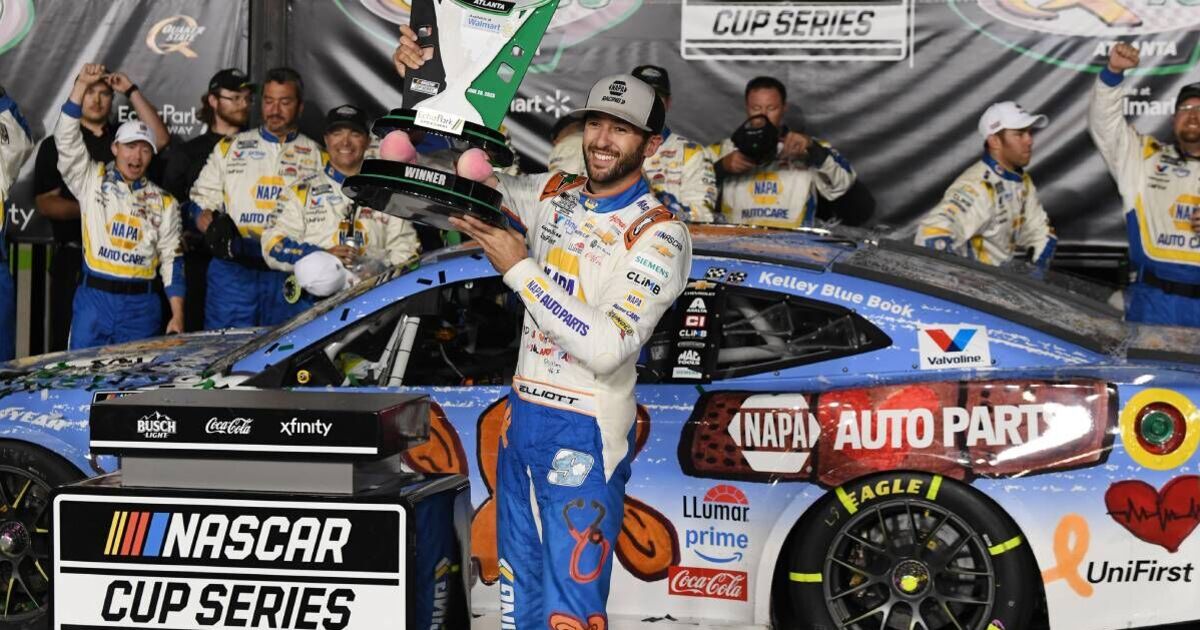 Chase Elliott selfless gesture after NASCAR win at Atlanta - Motorsport - Sports