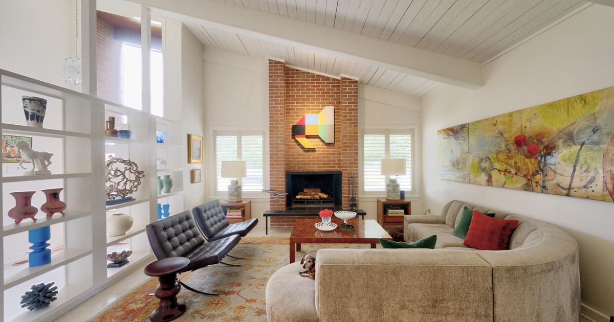 A mid-mod New Orleans home with a vaulted ceiling, pool and giant oaks is a designer's Eden | Entertainment/Life