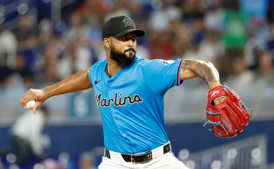 Miami Marlins starting pitcher Sandy Alcantara (22) pitches against the Atlanta Braves during the first inning at loanDepot Park.Rhona Wise-Imagn Images