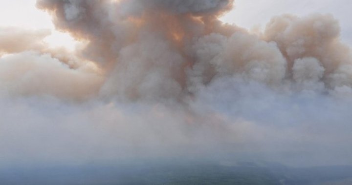 Evacuation alert issued for Alberta community due to B.C. wildfire