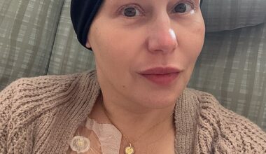 Misty De La Cruz, 43, was diagnosed with stage three triple-negative breast cancer in 2023 and was given a 20 percent chance of survival