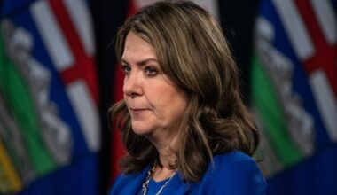Alberta Next survey asks if province should withhold social services for immigrants