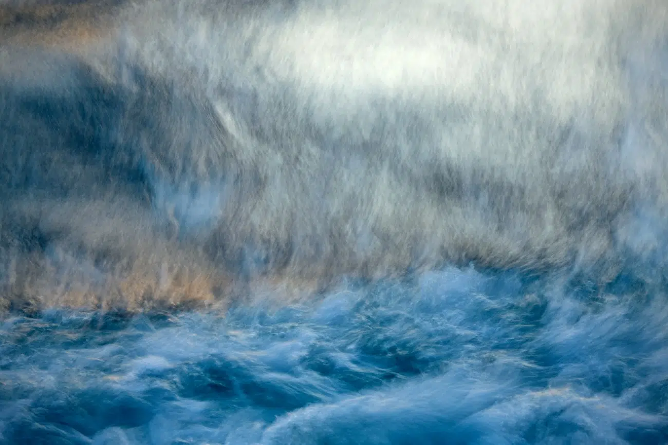 Long exposure image of waves