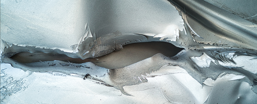 A Cracked Piece of Metal Self-Healed in Experiment That Stunned Scientists : ScienceAlert