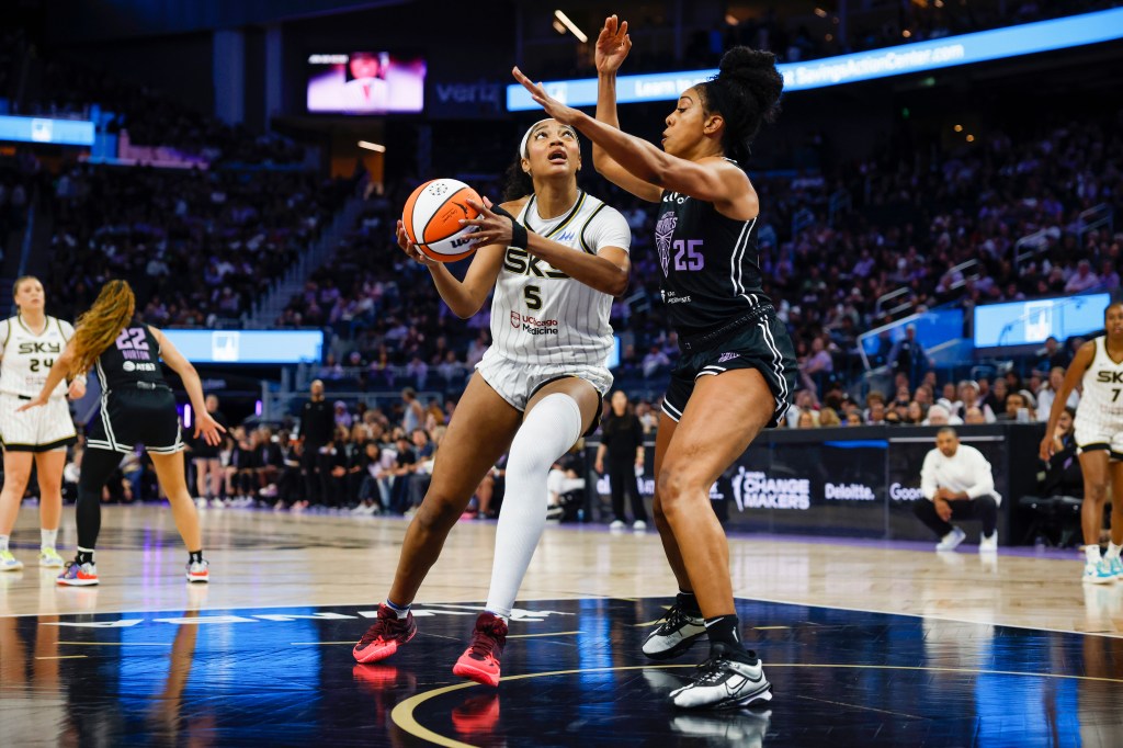Golden State Valkyries beat the Chicago Sky 83-78