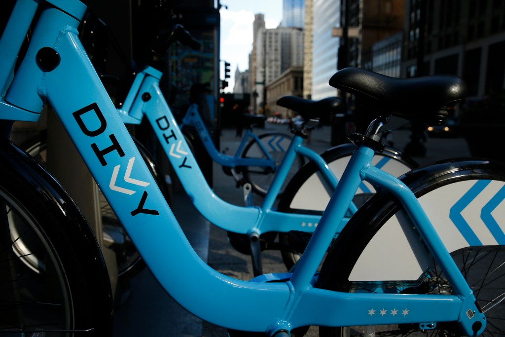 Today in Chicago History: Divvy debuts downtown