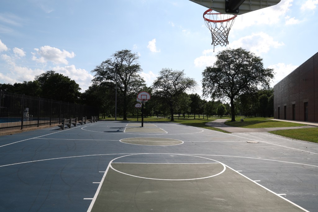 Man arrested in teen shooting death at Chicago park