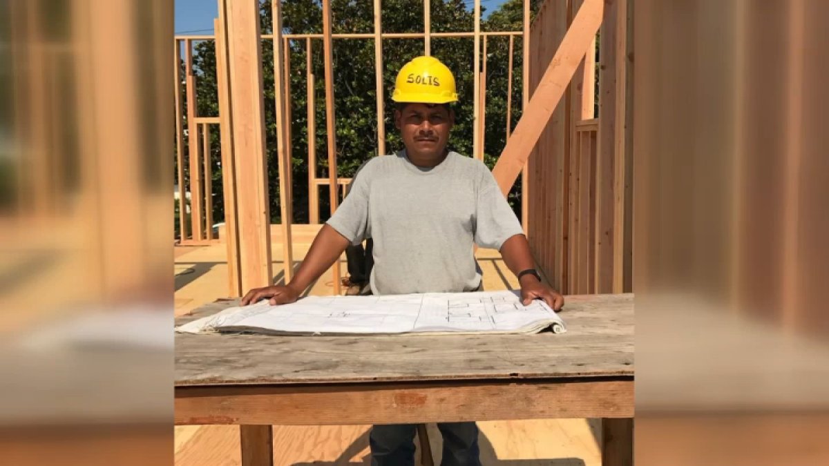South LA construction worker detained by federal agents – NBC Los Angeles